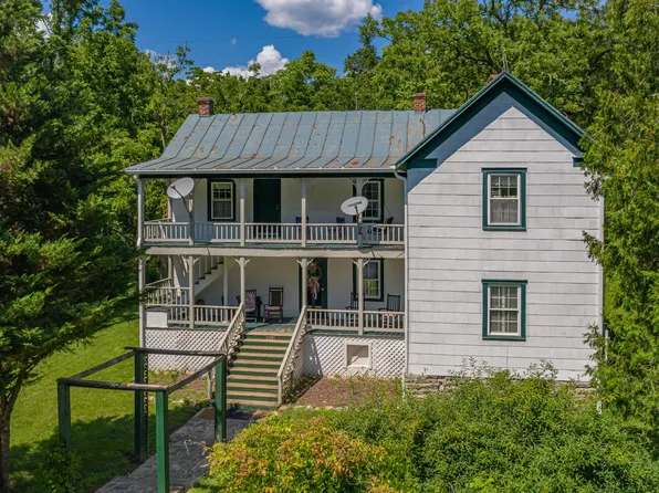 2290 Trebark Rd, Buchanan, VA 24066