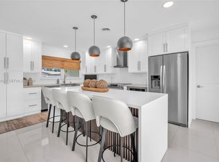 2104 NE 63rd St, Fort Lauderdale, FL 33306