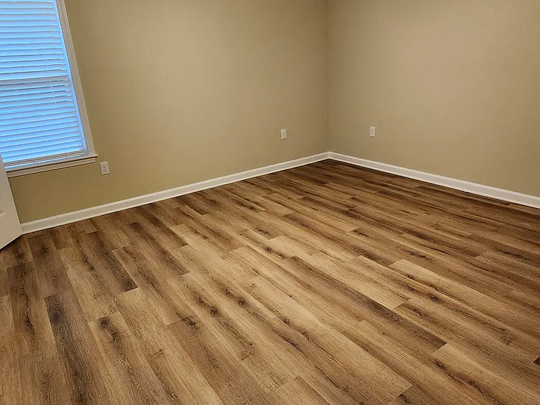 512 N Maple St #512 — Photo 12