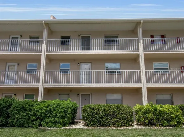 3987 Maceachen Blvd APT 133, Sarasota, FL 34233