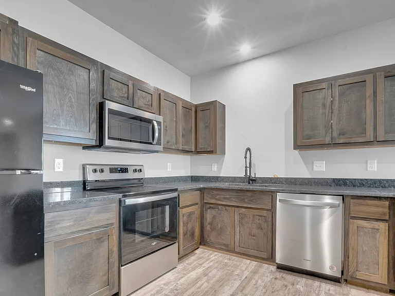 3924 Southport Dr #A — Photo 11