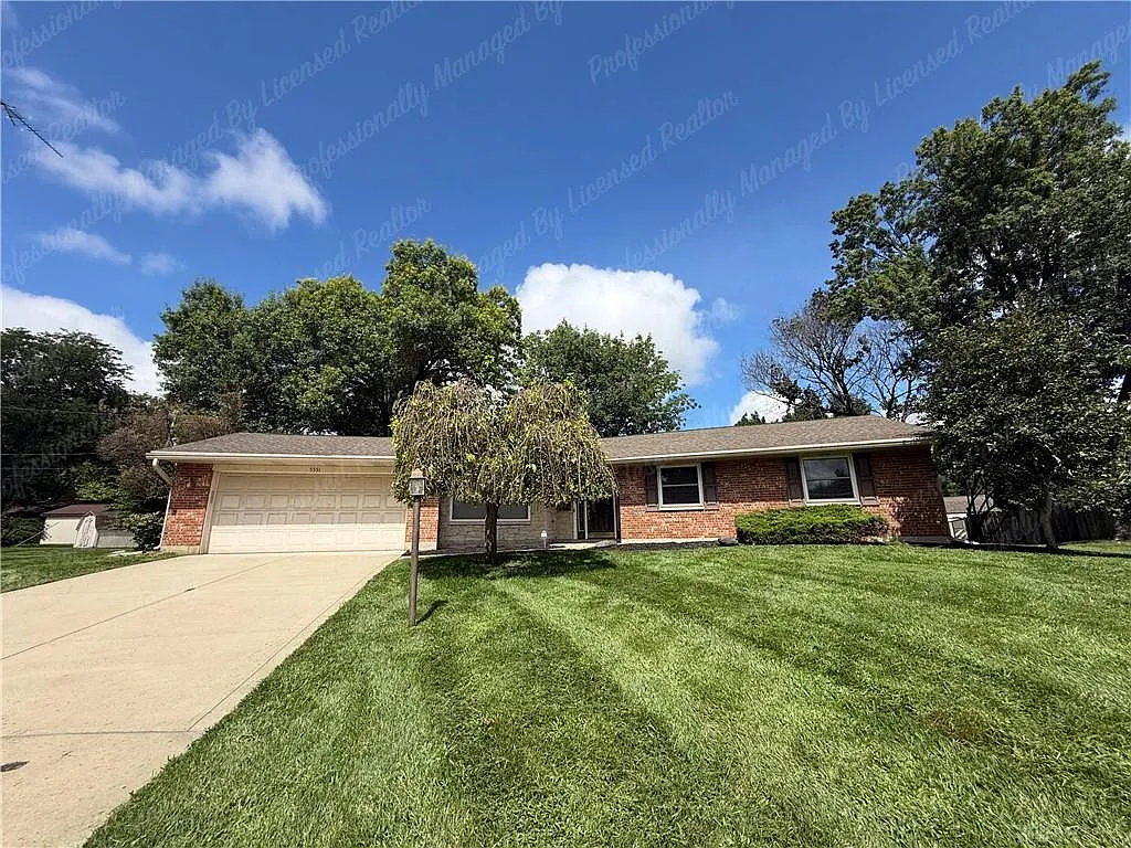 4 bed, 2.5 bath, 1981 sqft, $2,500 — Photo 1