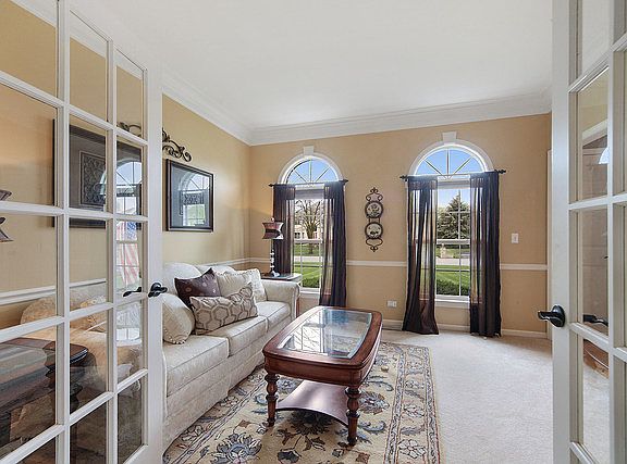 3rd image of 12911 Shelly Ln