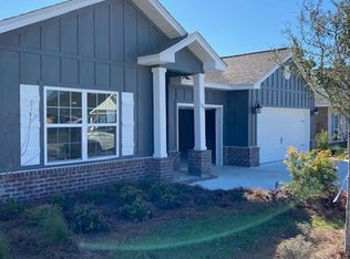 100 Norwich Rd, Freeport, FL 32439