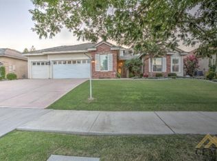 10124 Dutch Iris Dr, Bakersfield, CA