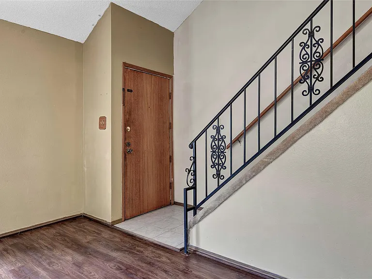 3115 River Valley Dr — Photo 5