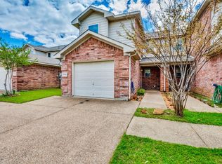 2326 Kingsway Dr, Arlington, TX 76012