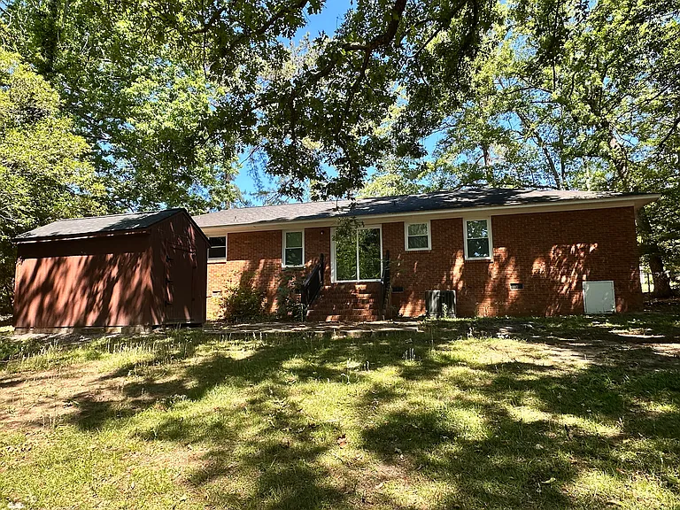 2407 Valleybrook Rd — Photo 21