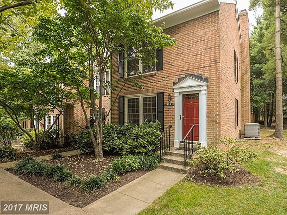 3rd image of 2556-C S Arlington Mill Dr APT 3