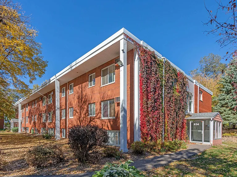 Pine Tree Park Apartments — Photo 28