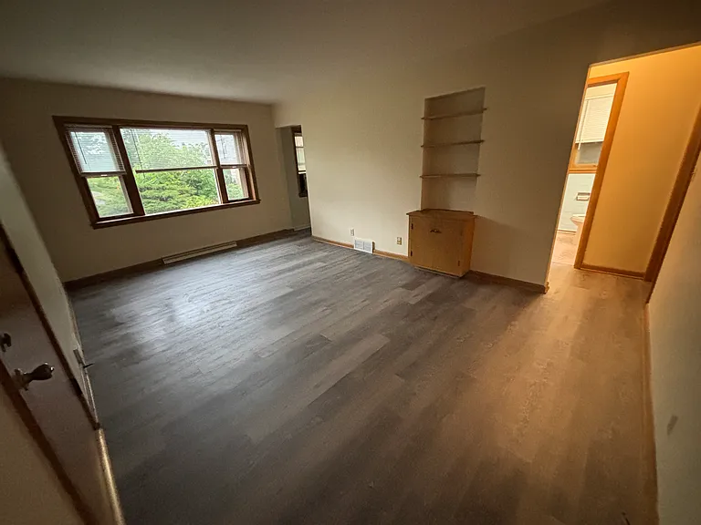 5224 W Forest Home Ave #2 — Photo 2