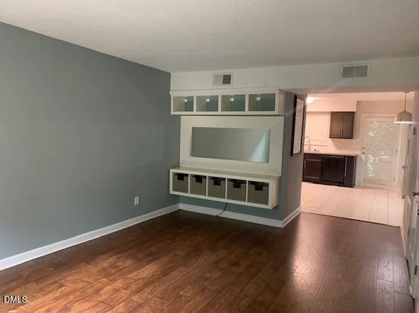 1133 Nottingham Cir, Cary, NC 27511
