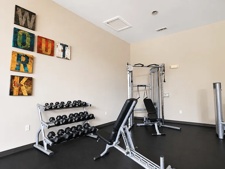 Irene Woods Apartments — Photo 20