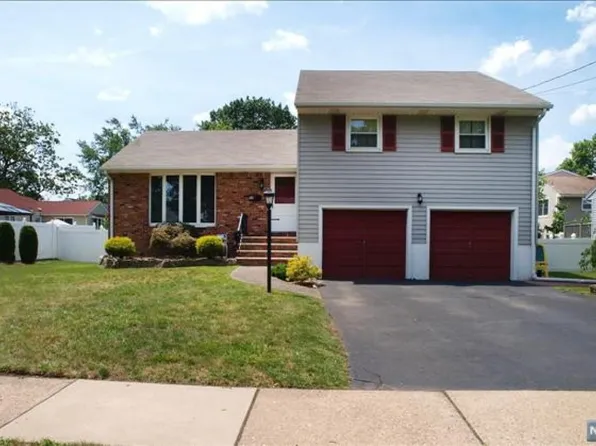 54 Prell Ln, New Milford, NJ 07646