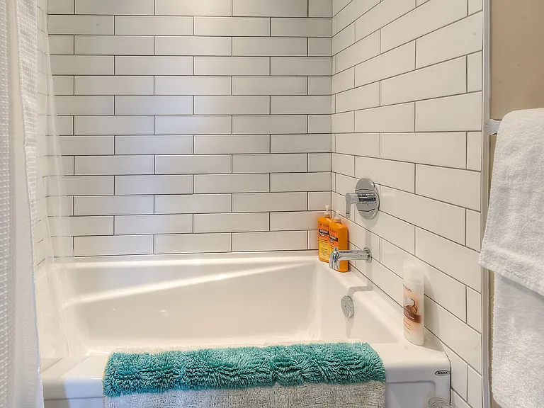 595 Pandora Ave #303 — Photo 15