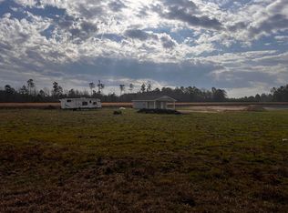 38 River Bluff Ln, Salters, SC 29590