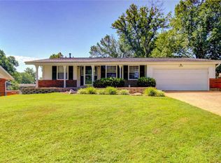 5164 Heathfield Dr, Saint Louis, MO