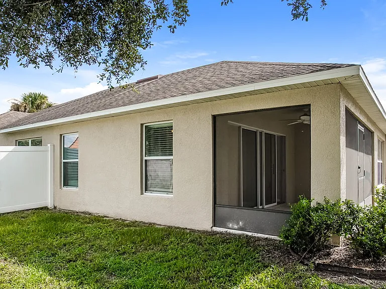 7603 Forest Mere Dr — Photo 16