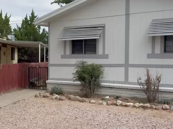 5035 Brook Pl NE, Albuquerque, NM 87113