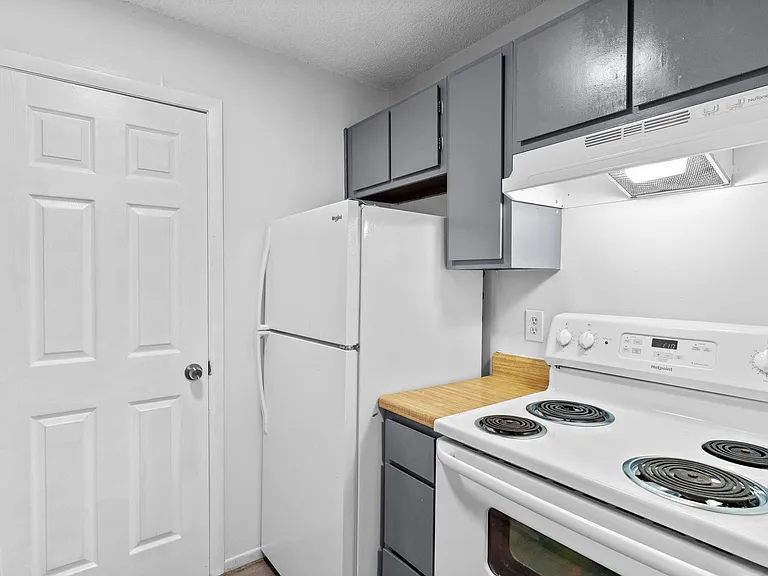 Fountainridge Apartments — Photo 14