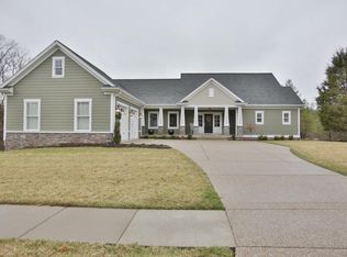 16812 Shakes Creek Dr, Fisherville, KY 40023