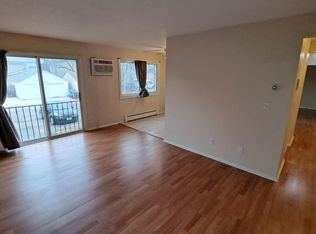 2440 Harriet Ave #202, Minneapolis, MN 55405