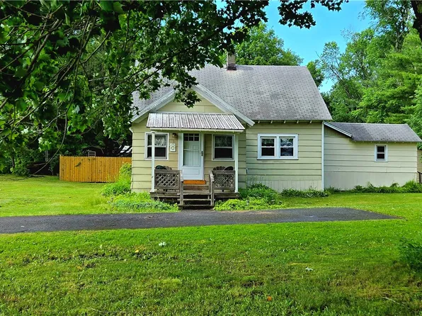114 Lee Dr, Maryland, NY 12116