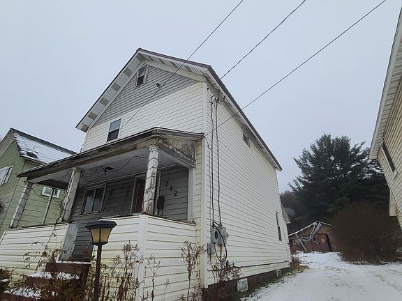 2nd image of 742 Brusselles St