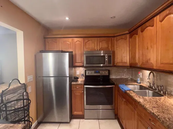 3100 Springdale Boulevard #308, Palm Springs, FL 33461