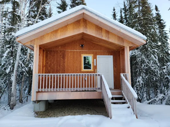 1352 Guss Grind, Fairbanks, AK 99709