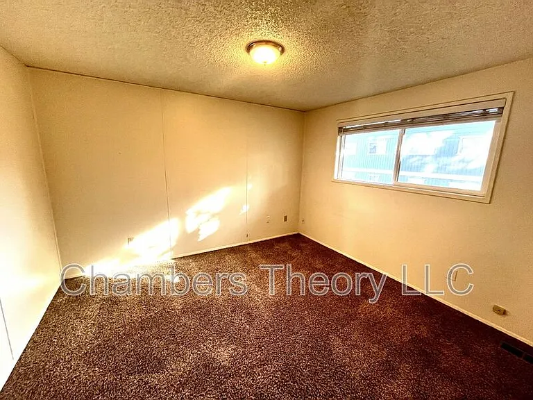 695 SE Centennial St #B — Photo 23