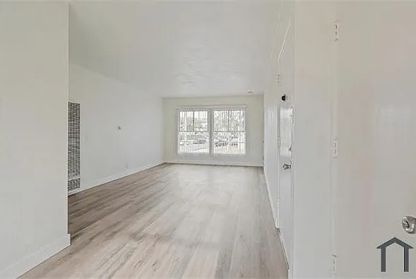1 bed, $1,995 — Photo 2