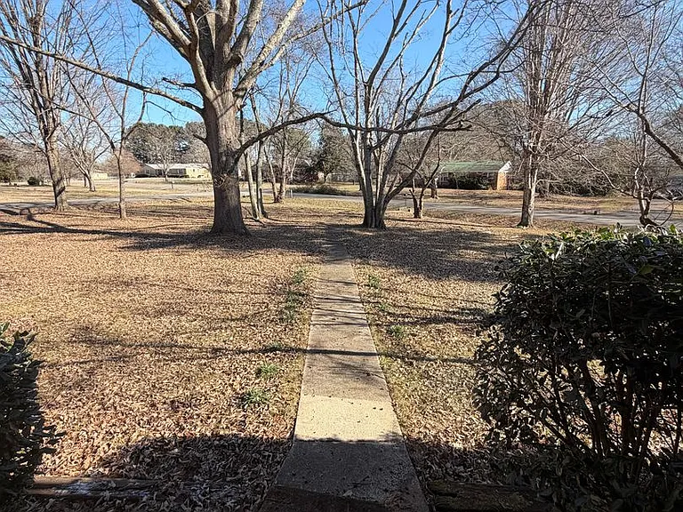 6111 Homestead Rd — Photo 37