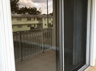 7680 SW 82nd St APT H221, Miami, FL 33143
