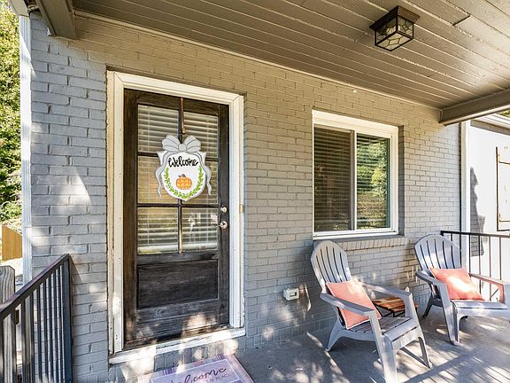 5th image of 1412 Cresthill Rd
