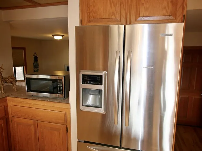 1273 Yosemite Dr — Photo 33