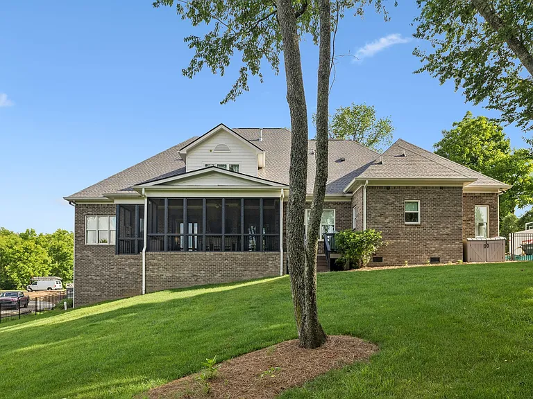 8231 Glover Dr — Photo 97