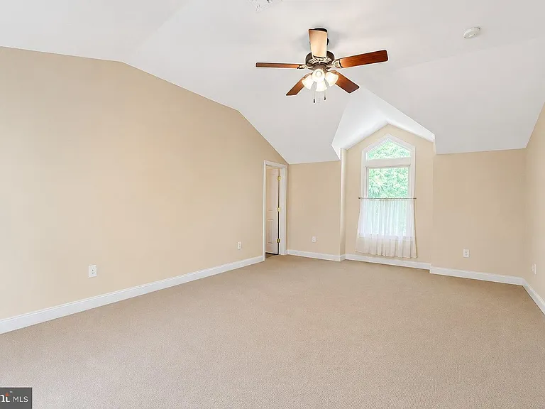 947 Cherry Hill Rd — Photo 21