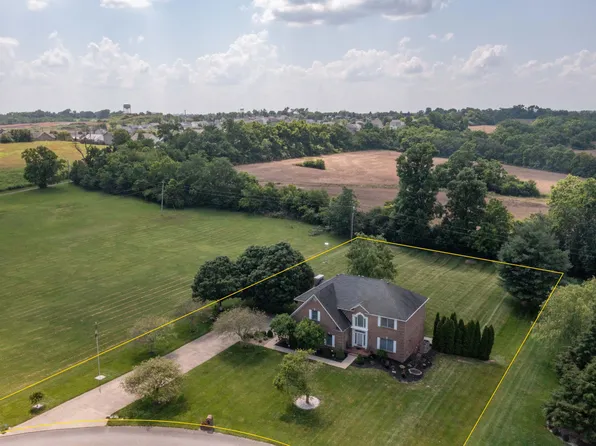 200 Oak Tree Ln, Nicholasville, KY 40356