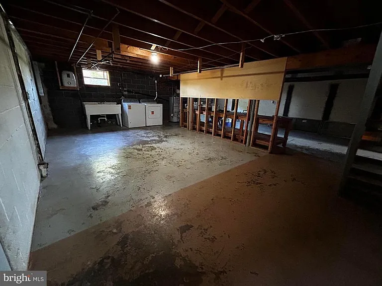 525 Azalea St — Photo 17