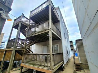 1342 W Hubbard St #R4, Chicago, IL 60642