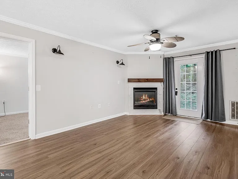 653 Burtons Cove Way #1 — Photo 3