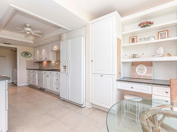 5th image of 925 Wildwood Ln