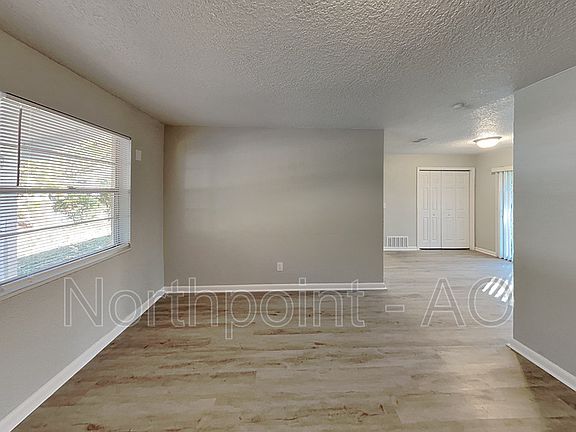 4th image of 4912 Dallen Lea Dr