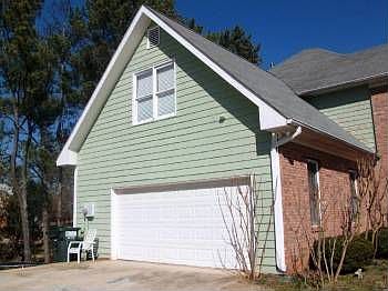3rd image of 2710 Cobblestone Dr