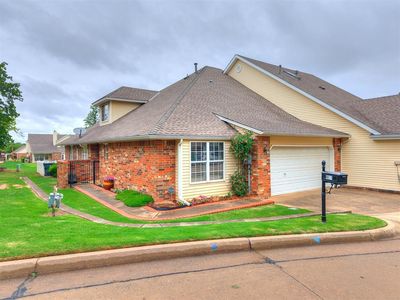 9011 S Timberview Dr, Midwest City, OK, 73130