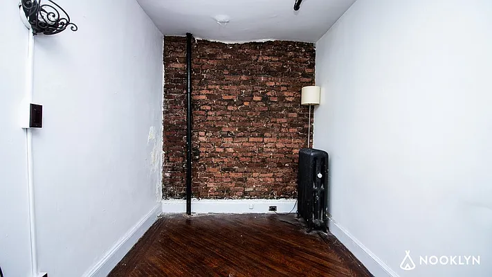 Rented by Nooklyn NYC LLC | media 25