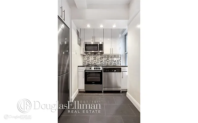 Rented by Douglas Elliman | media 9