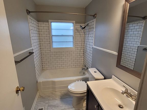 5th image of 310 Strange St