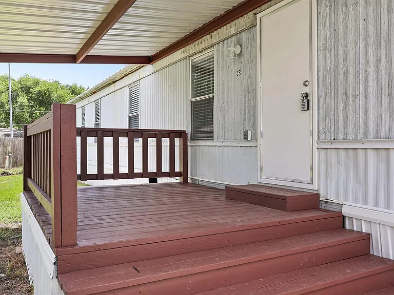 2222 N Austin Ave #23 — Photo 4